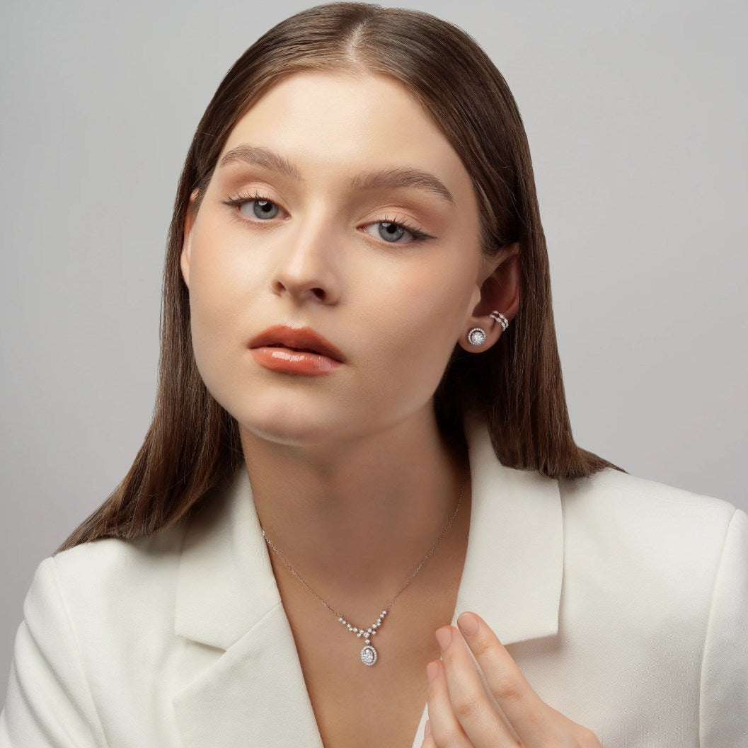 Rayakan Dirimu Setiap Hari: Mengapa Diamond Studs Adalah Teman Setia dalam Setiap Ceritamu