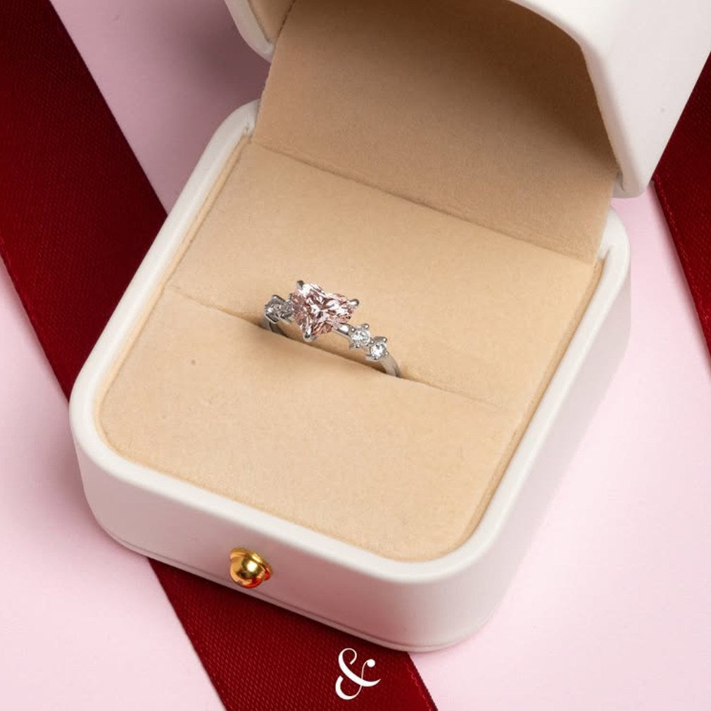 Valentine: Merayakan Cinta dengan Kilau Berlian yang Penuh Makna