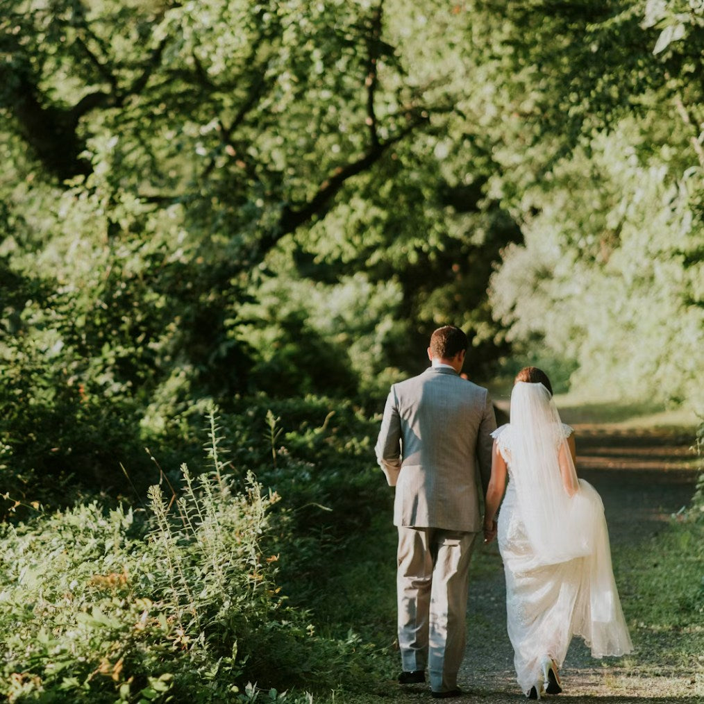 Summer Wedding Ideas: Inspirasi Konsep Pernikahan hingga Memilih Wedding Ring yang Tepat