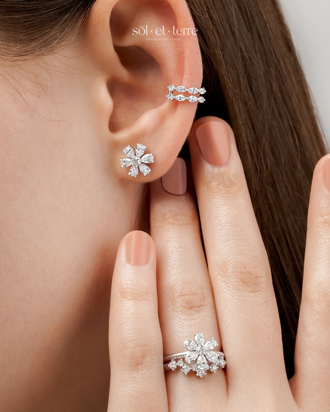 Make your gift memorable with our Lab Grown Diamonds and 18K White or Rose Gold.