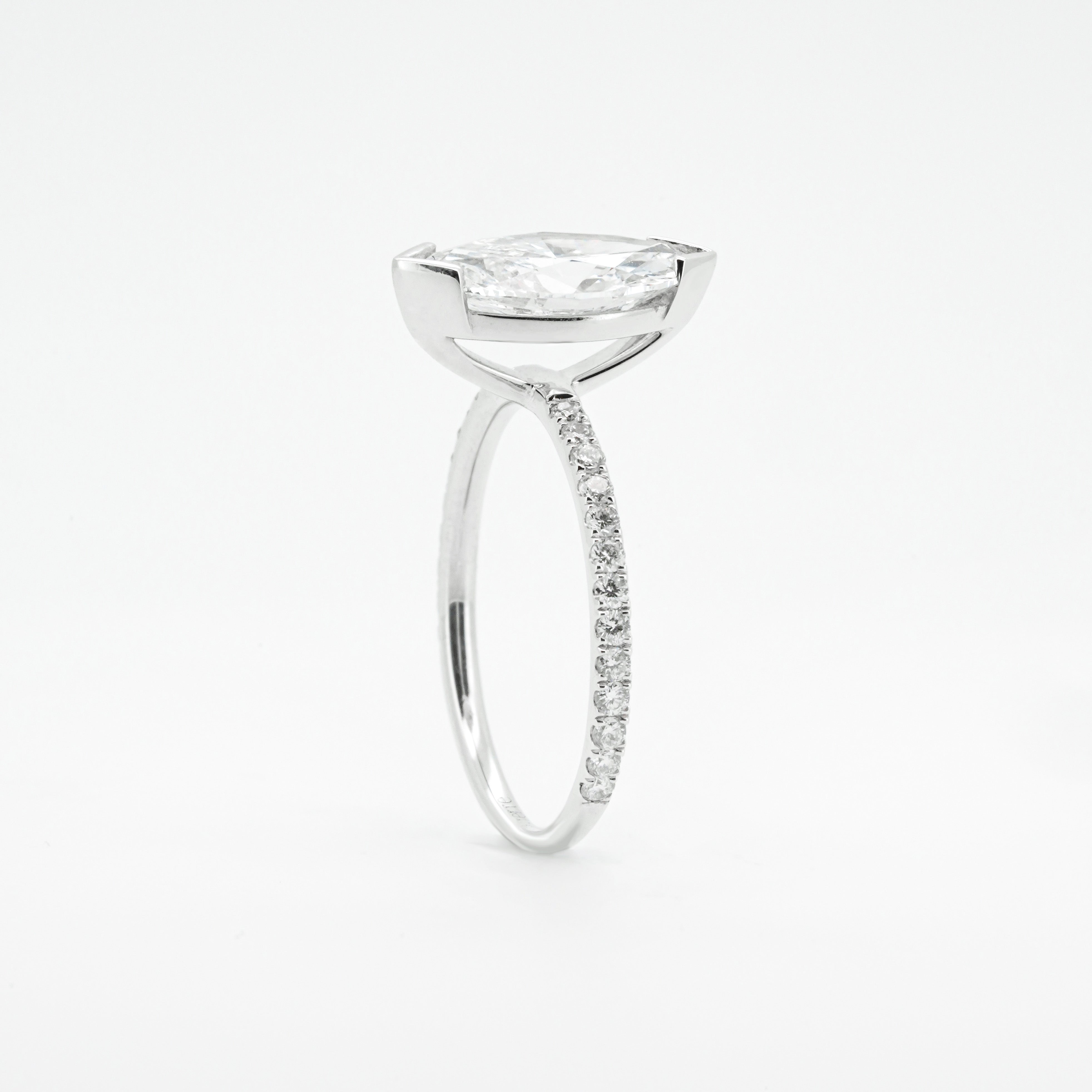 Marquise Diamond Ring with Edge Setting and Pave Band | Sol et Terre