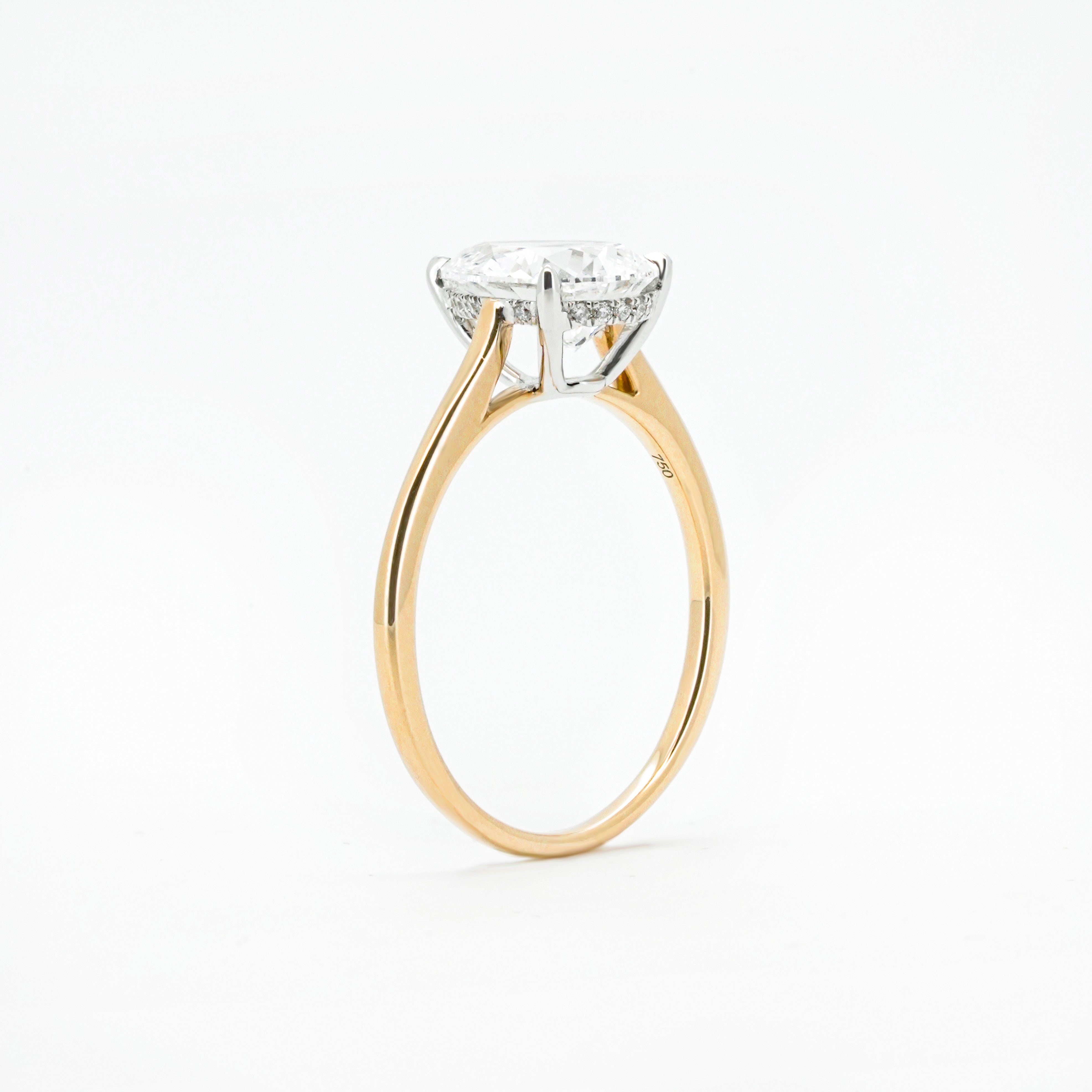 Pear Diamond with Hidden Halo and Bridge setting | Sol et Terre