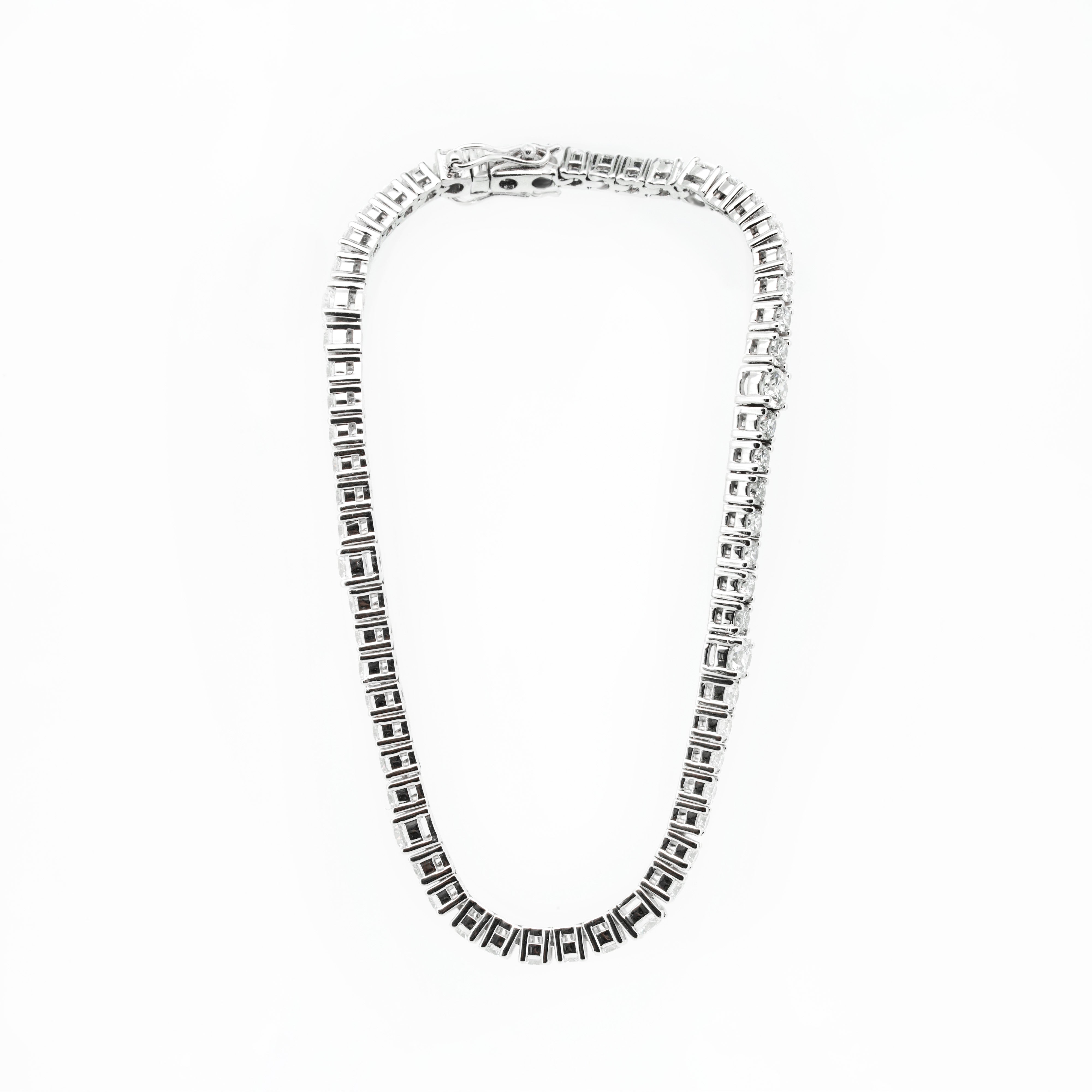 Graduating Size Diamond Bracelet | Sol et Terre