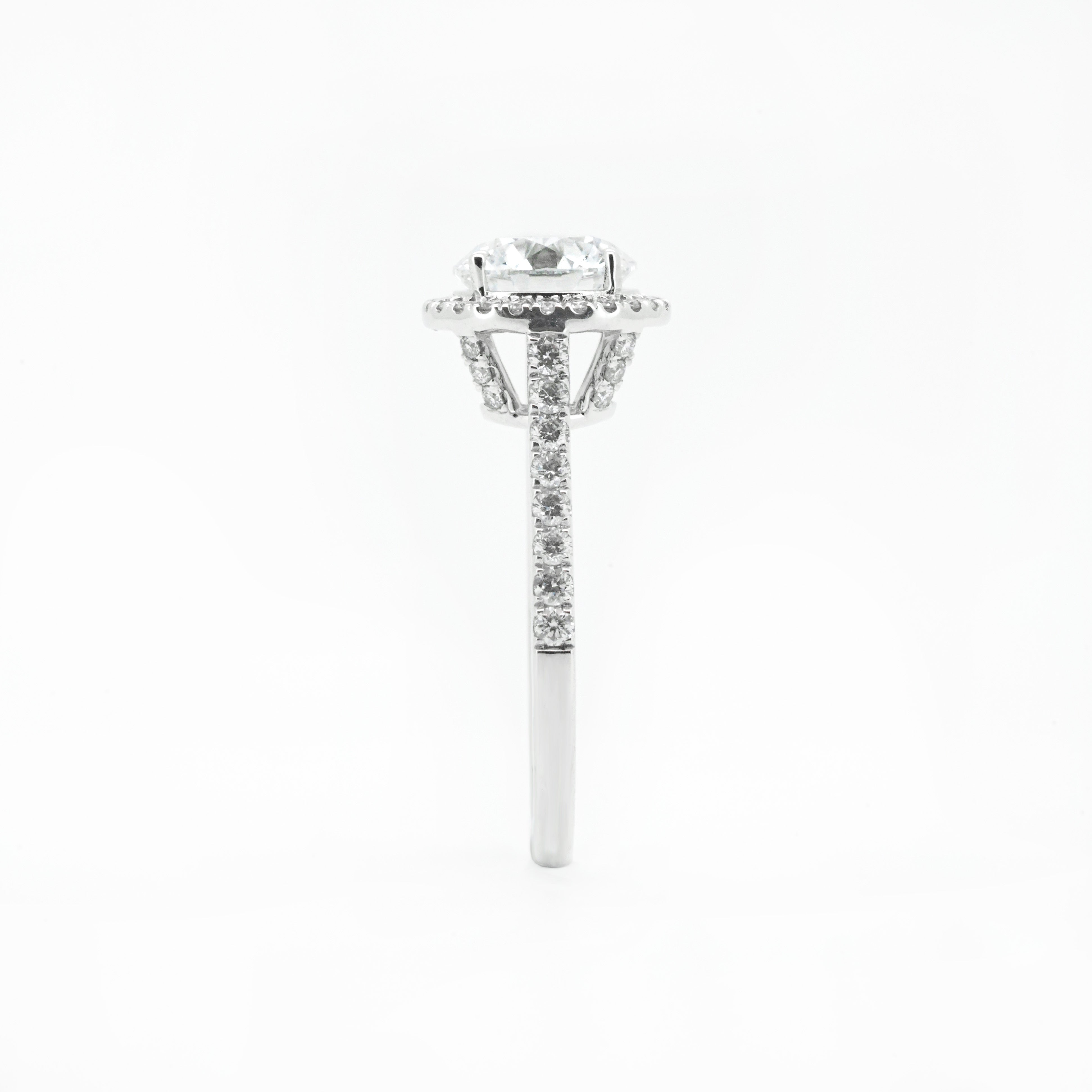 Classsic Round Diamond Ring with Halo and High Bridge | Sol et Terre