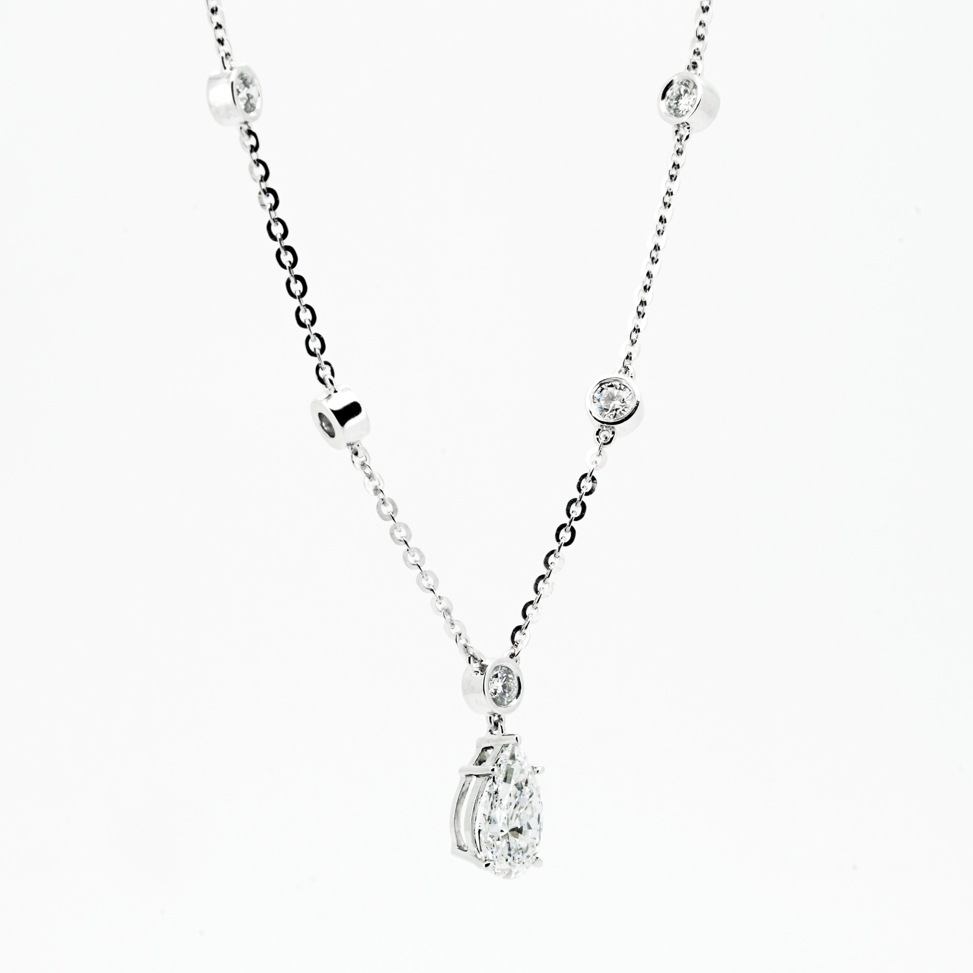 Dotted Necklace with Pear Diamonds | Sol et Terre