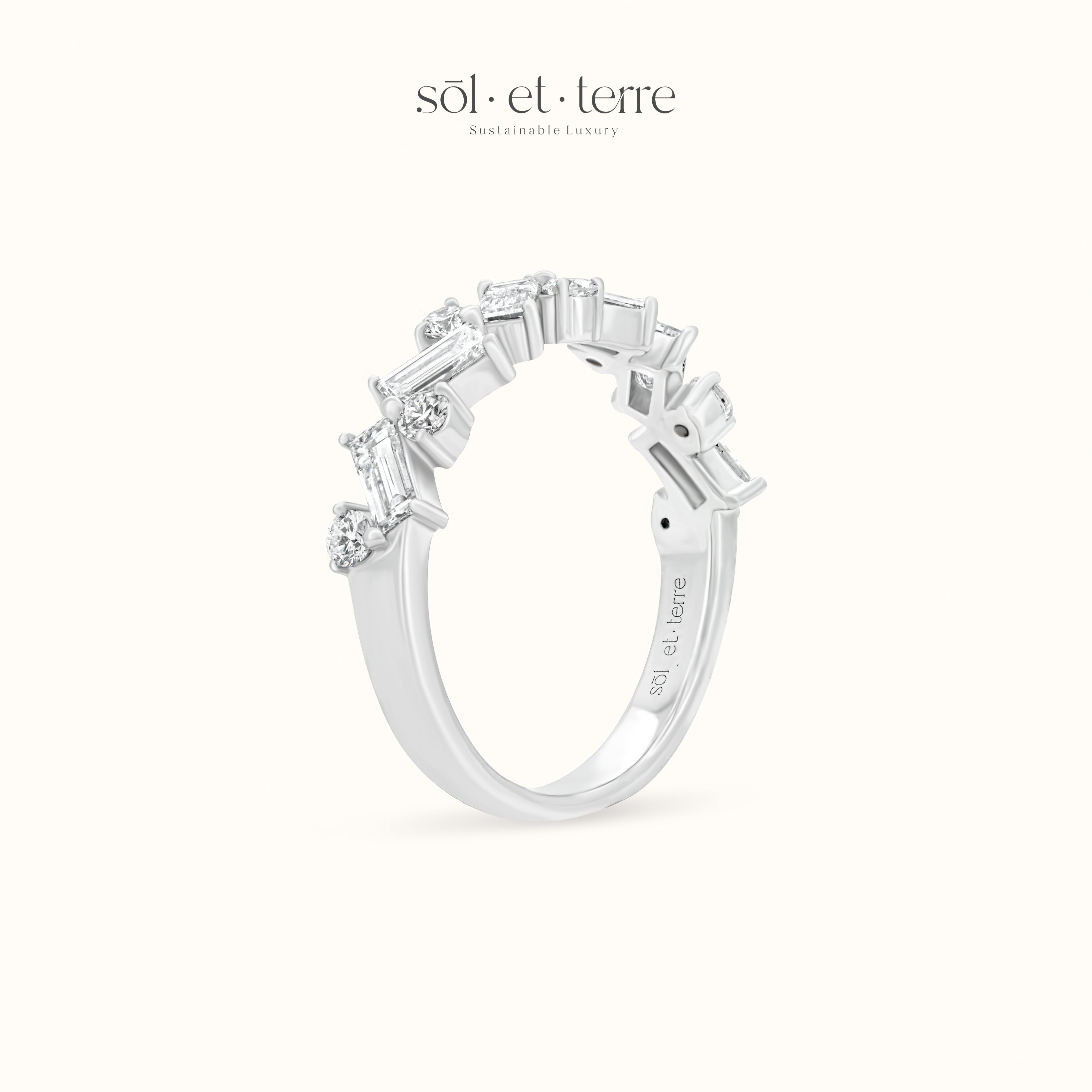 Criss Cross Round and Baguette Diamonds in White Gold | Sol et Terre