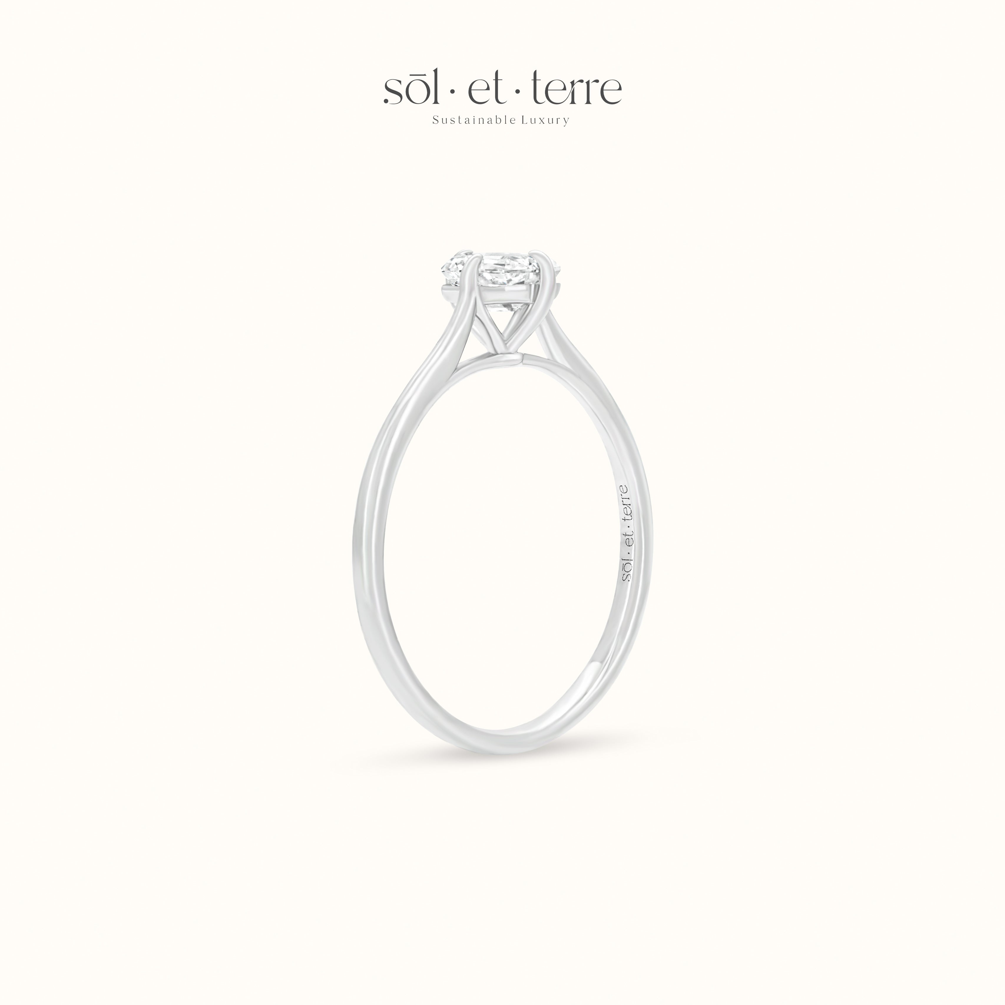 Emerald Diamond with Sideway Prong | Sol et Terre