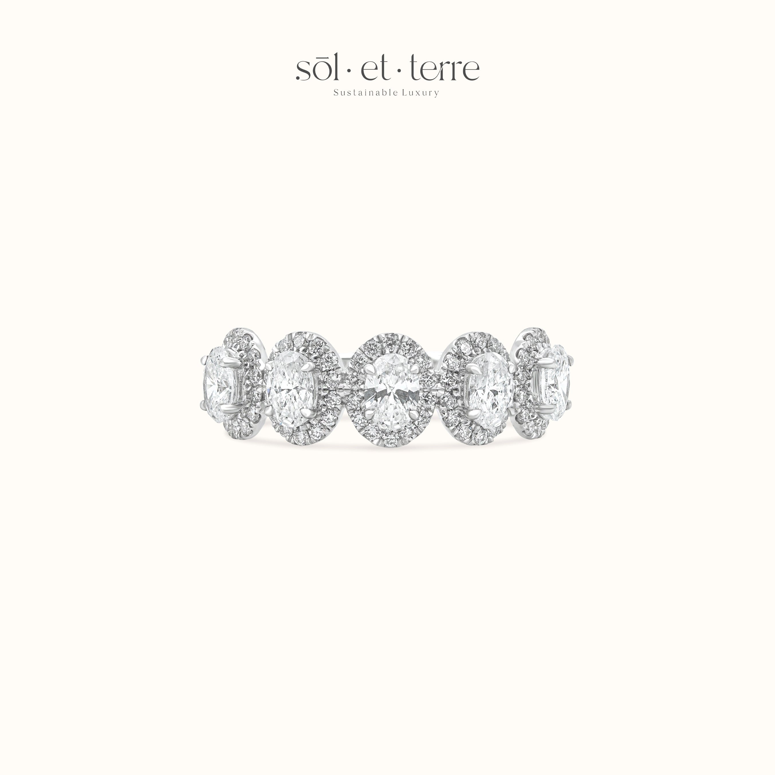 Oval Diamond Listring with Halo | Sol et Terre