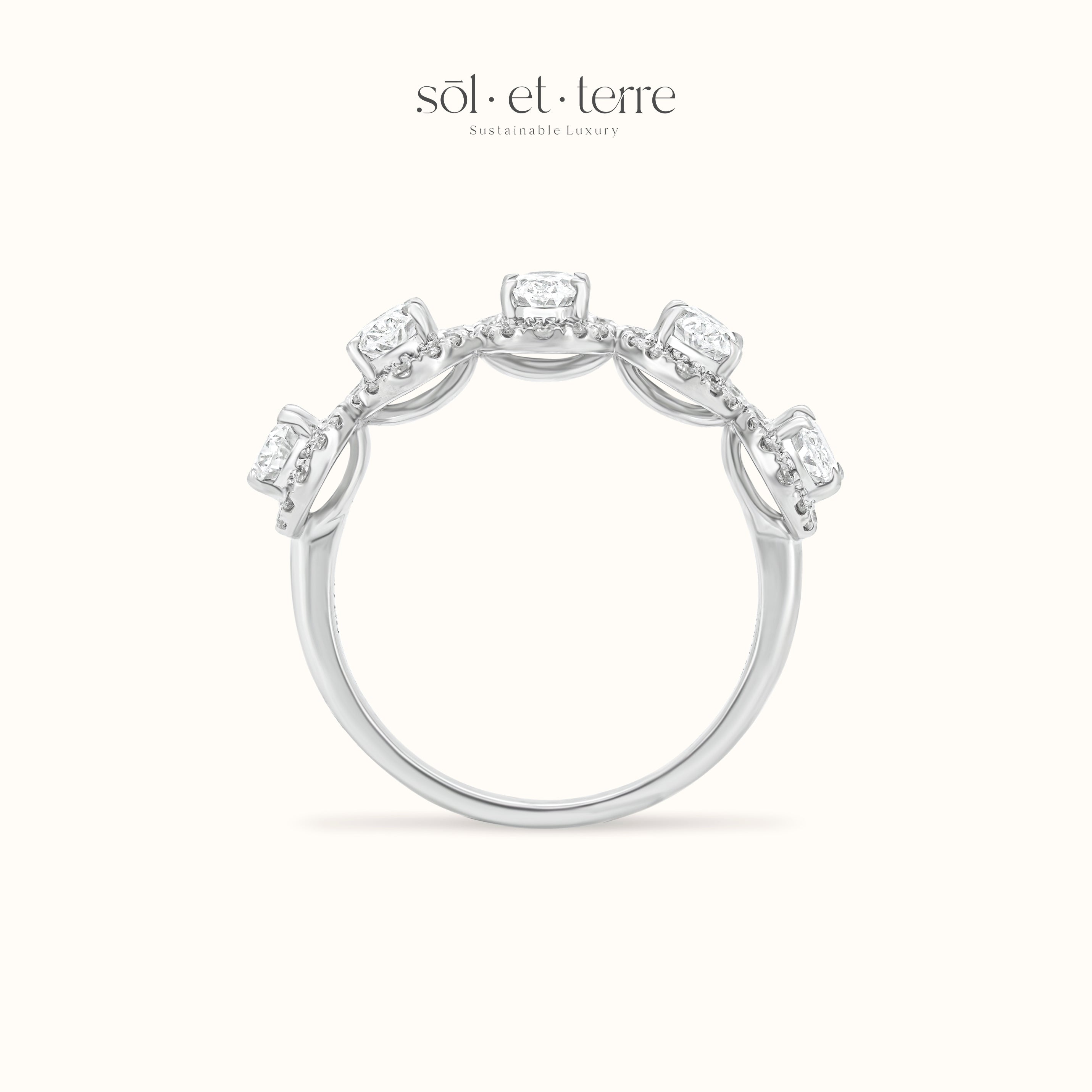 Oval Diamond Listring with Halo | Sol et Terre