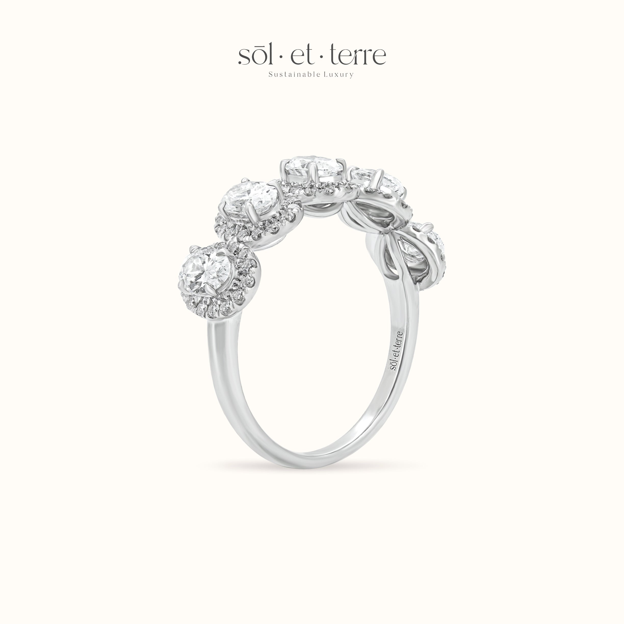 Oval Diamond Listring with Halo | Sol et Terre