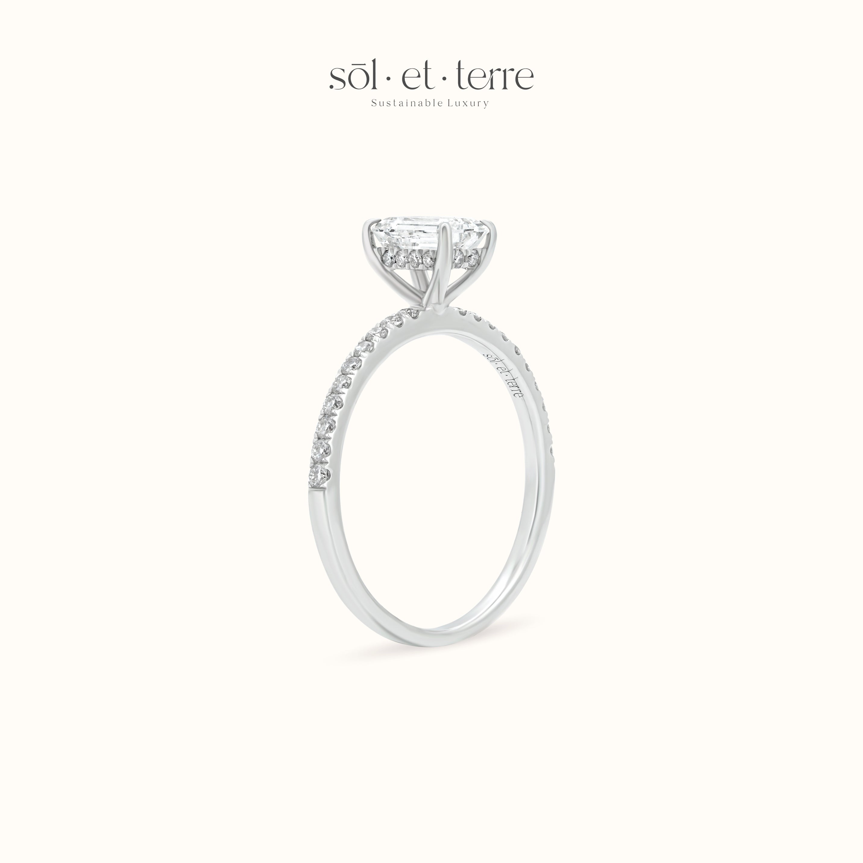 Emerald Diamond with Pave Band | Sol et Terre