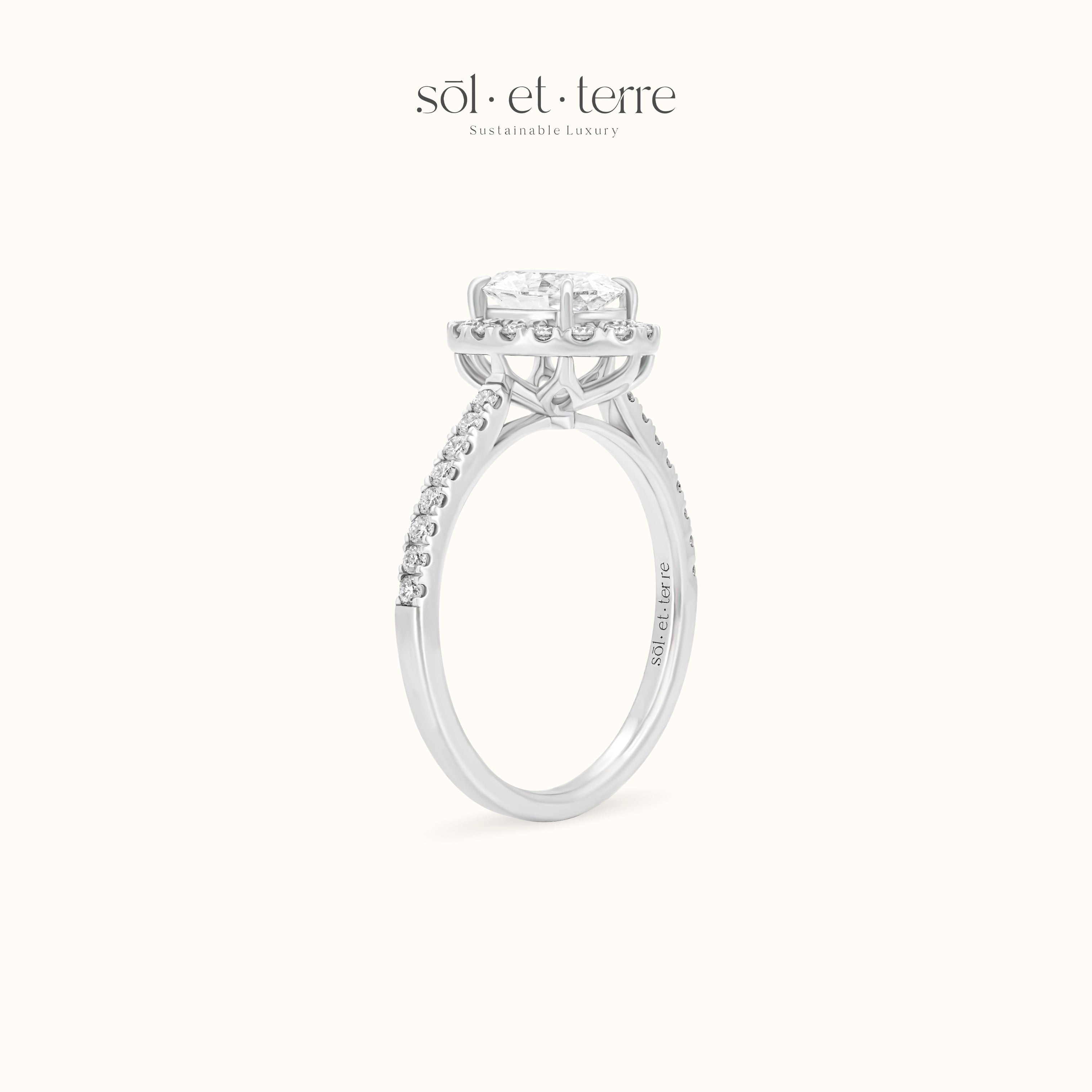 Oval Halo Engagement Ring | Sol et Terre