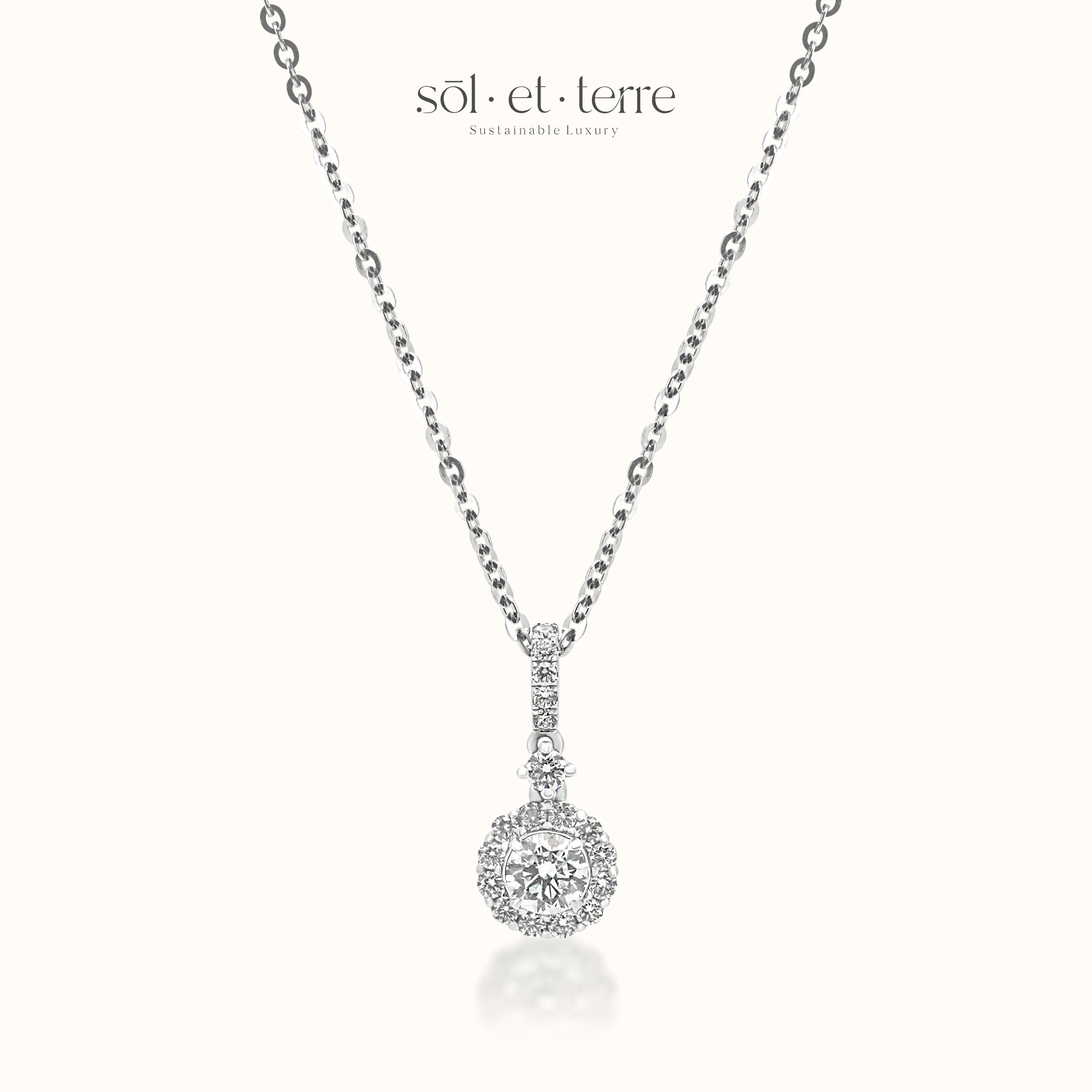 Round Diamond Pendant with Scalloped Edge | Sol et Terre