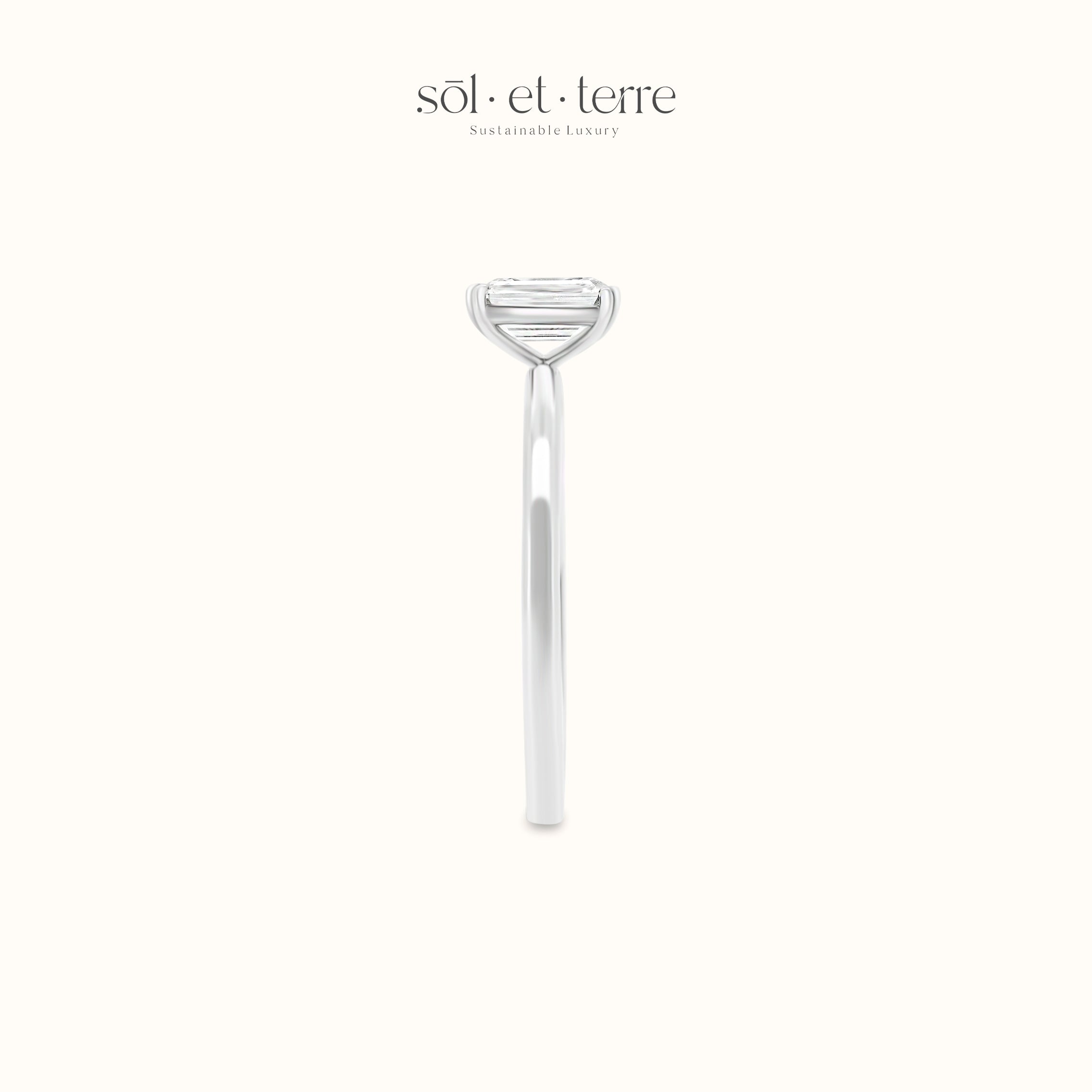 Emerald ring solitaire | Sol et Terre