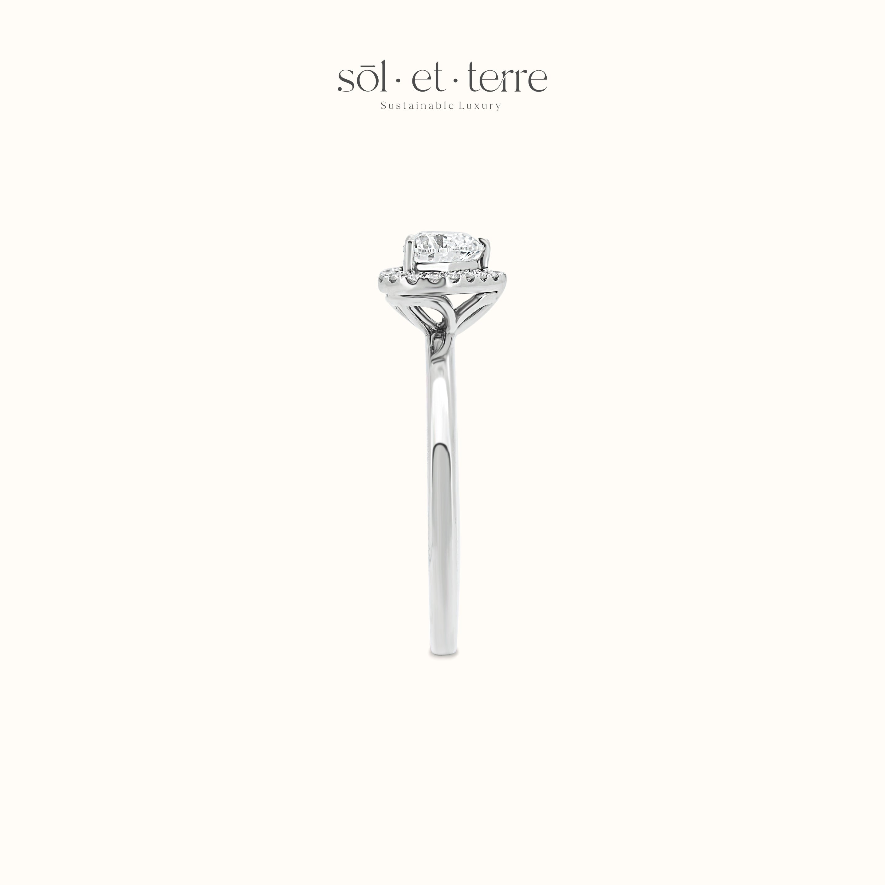 Heart Diamond Ring With Halo | Sol et Terre