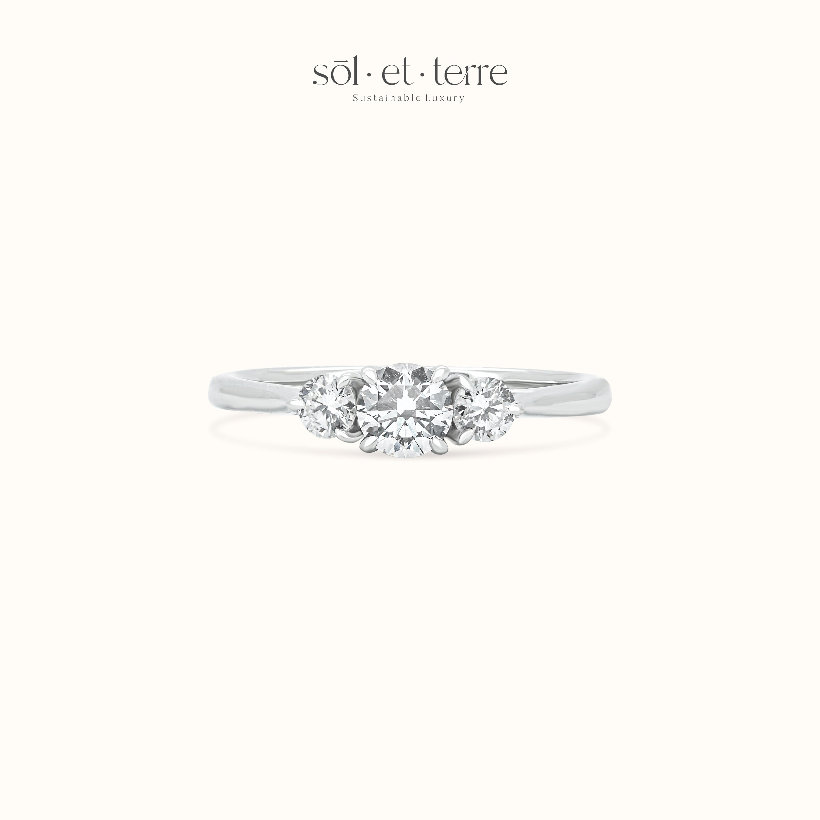 Trilogy Round Diamond Ring with Crossed Prong | Sol et Terre