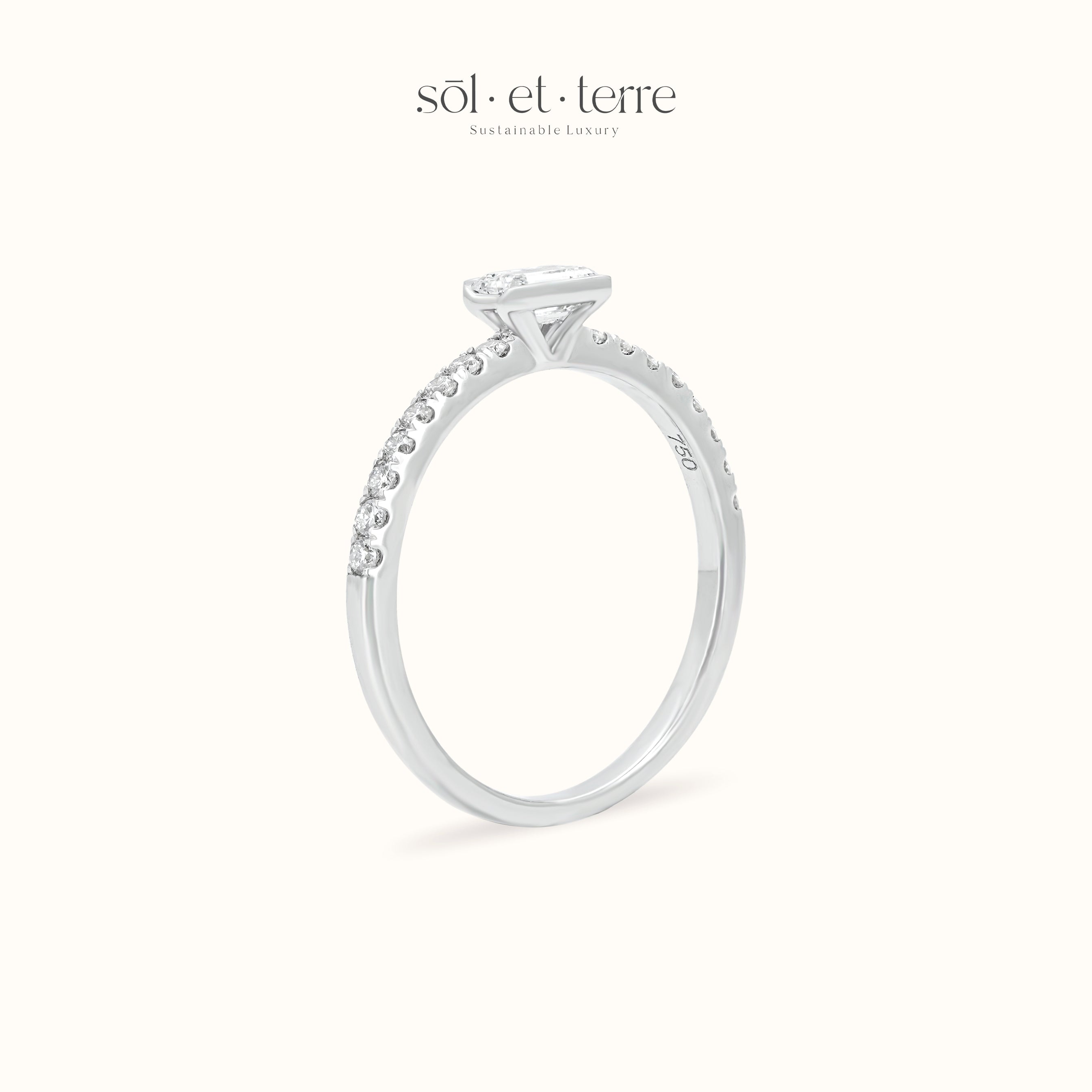 East West Emerald Diamond Ring | Sol et Terre