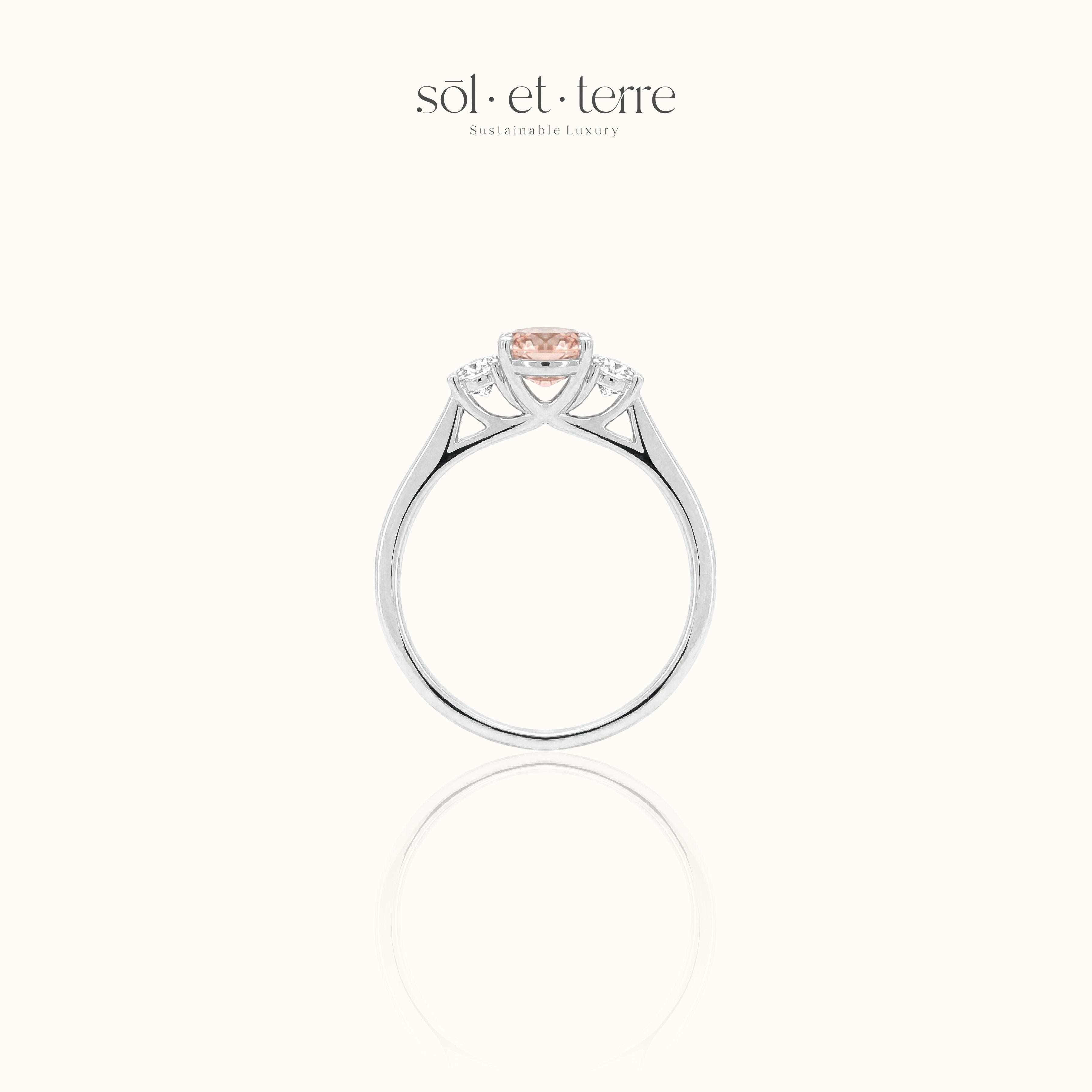 Oval Trilogy Diamond Ring | Sol et Terre