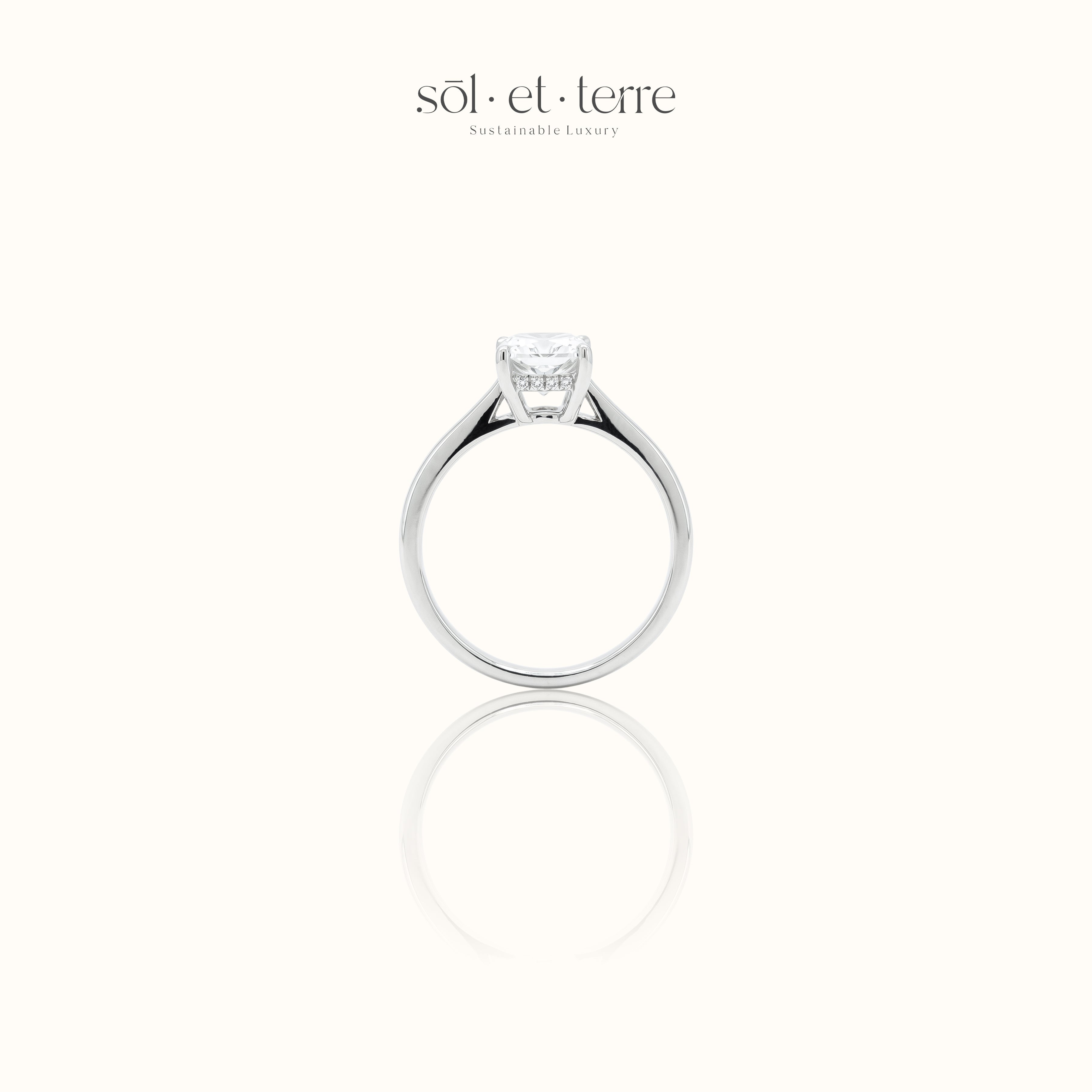 Radiant Diamond Ring | Sol et Terre