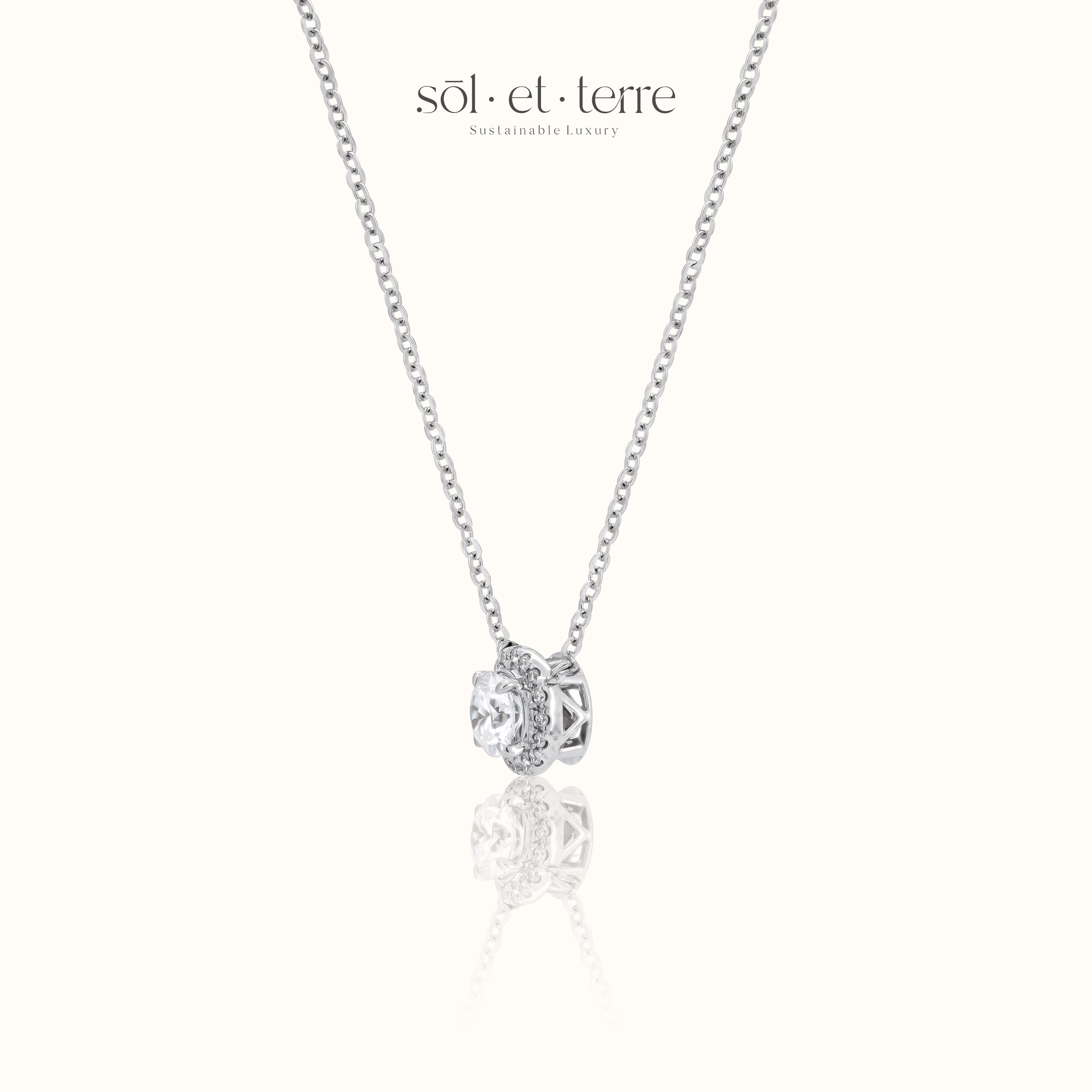 Round Diamond Pendant with Halo | Sol et Terre
