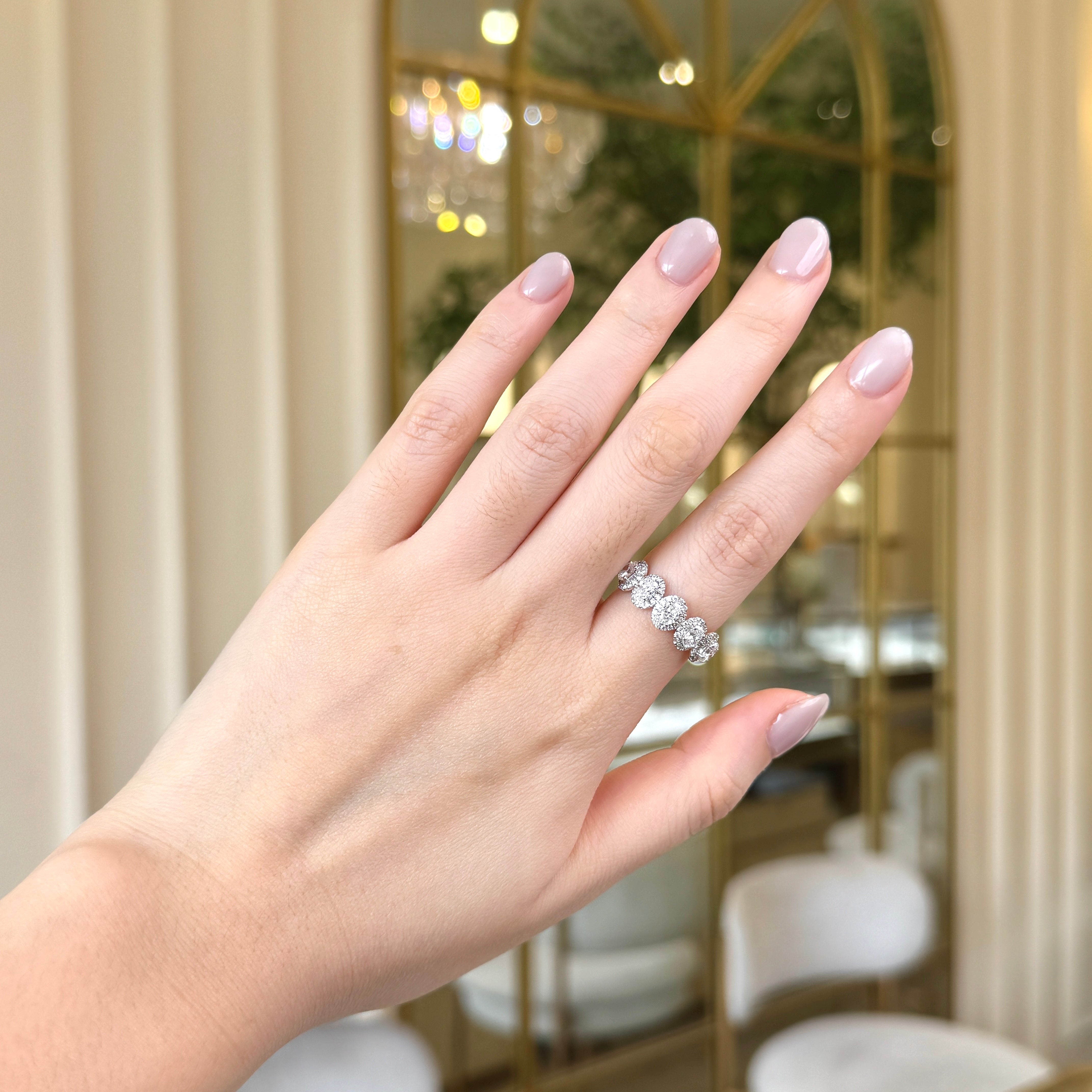 Oval Diamond Listring with Halo | Sol et Terre