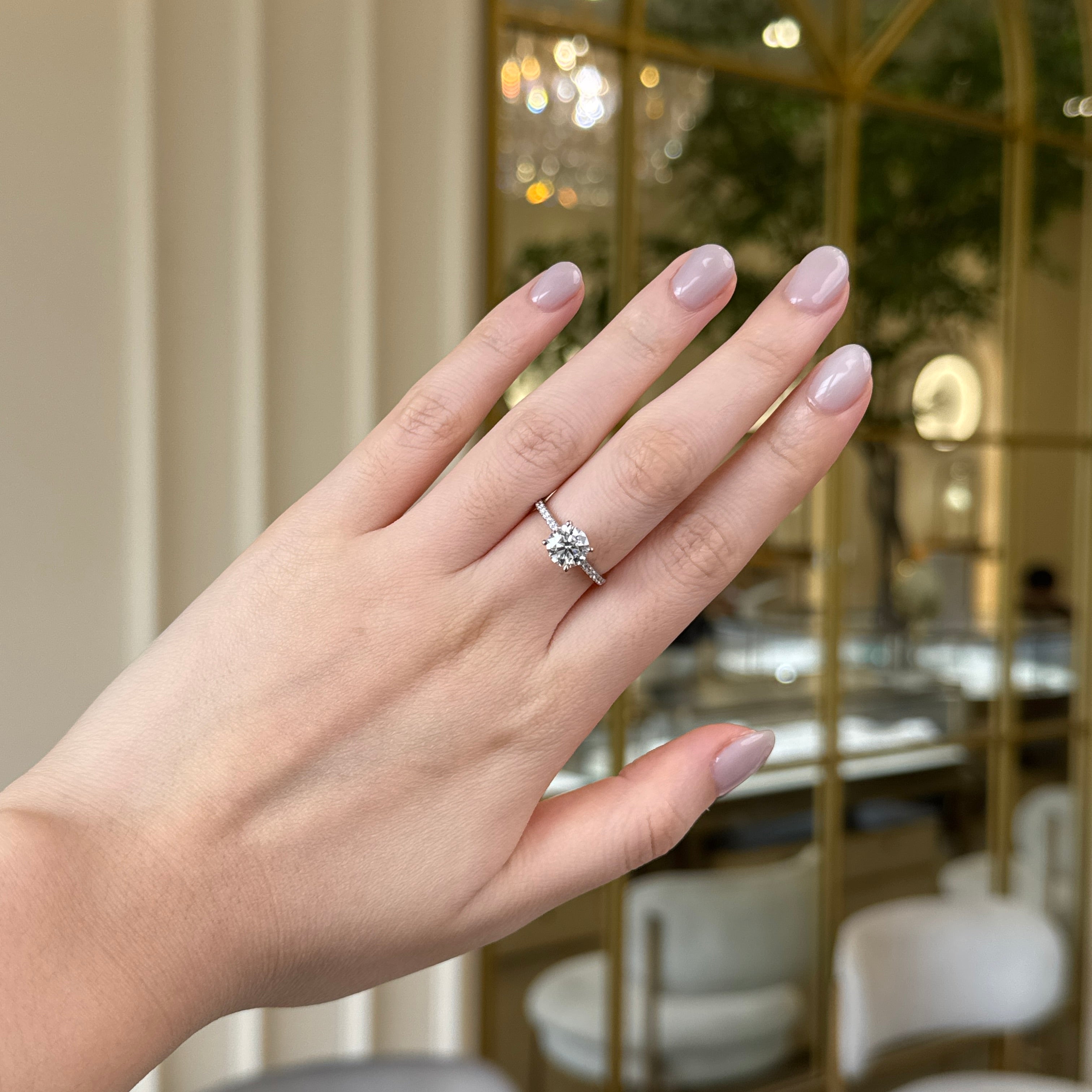 Round Diamond with Crossed Prong and Bridge Pave Diamond | Sol et Terre
